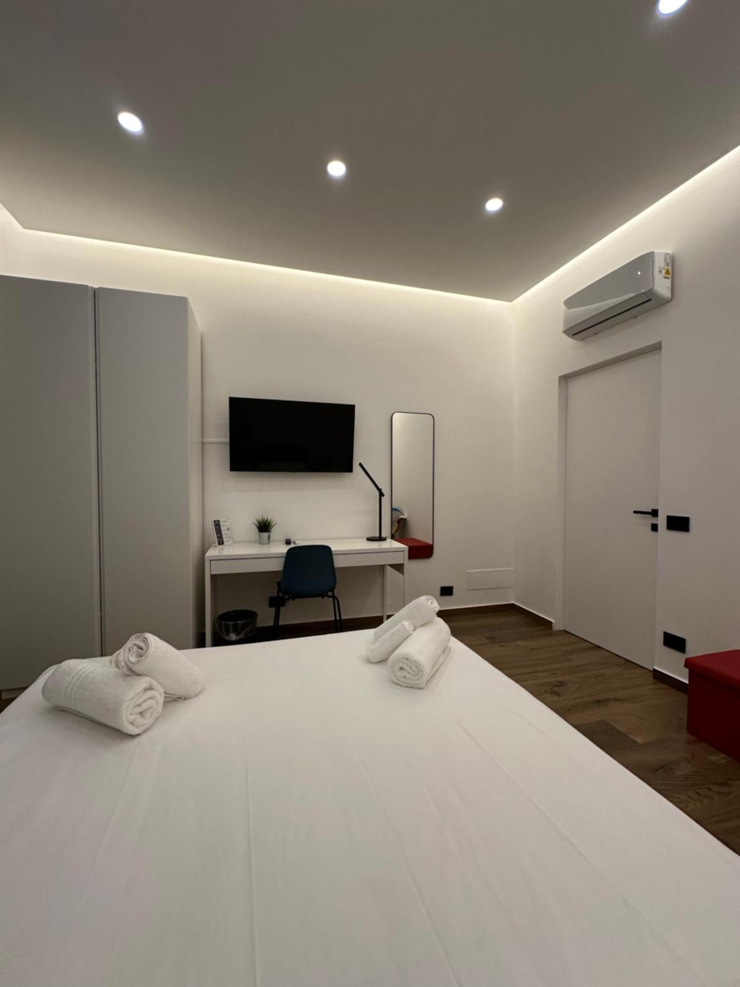 Borgiarooms Luxury Apartment Milazzo Exteriör bild