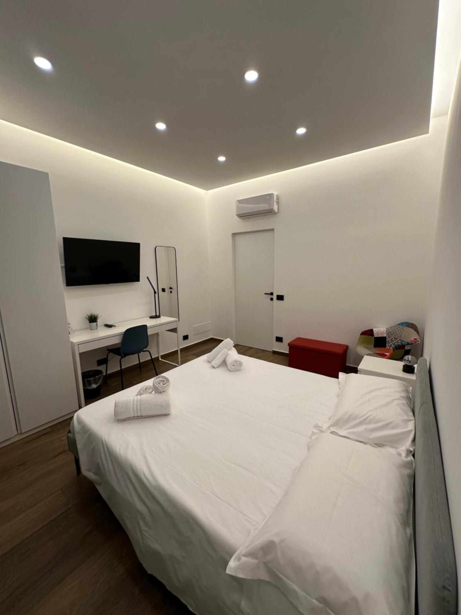 Borgiarooms Luxury Apartment Milazzo Exteriör bild