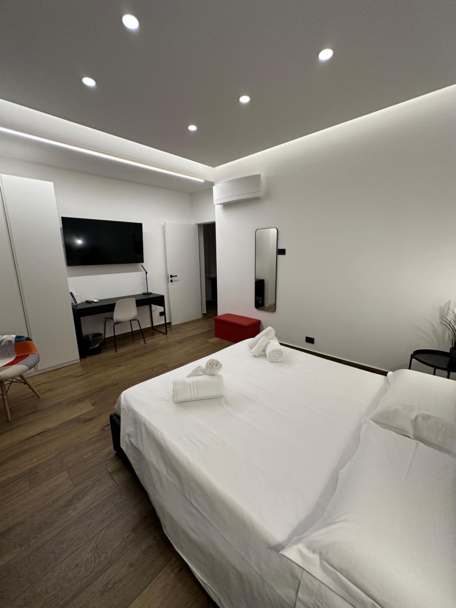 Borgiarooms Luxury Apartment Milazzo Exteriör bild